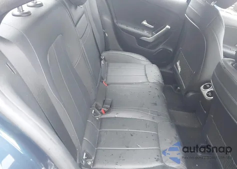 2020 Mercedes-Benz A 220 4Matic z USA, uszkodzony, nr VIN W1K3G4FB3LJ211819